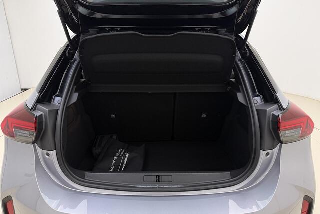 Opel CORSA 1.2 GS Line 100 PK | Unieke kilometerstand | Camera | Navigatie | Stoel & Stuurverwarming | 17" Lichtmetalen velgen | Zwart dak
