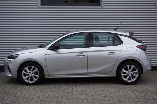 Opel CORSA 1.2 Edition / Parkeersensoren / Navigatie / Airco / Cruise Control