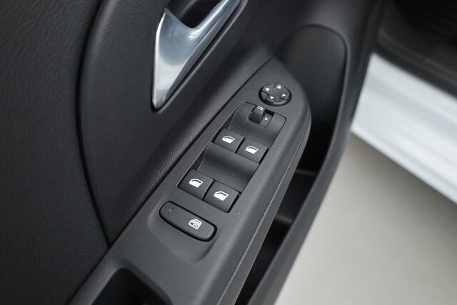 Opel CORSA 1.2 Turbo Hybrid GS 110pk! | Digi. Dashboard | Apple CarPlay | Stoel- Stuurverw. | Camera | Cruise Ctrl. | LED