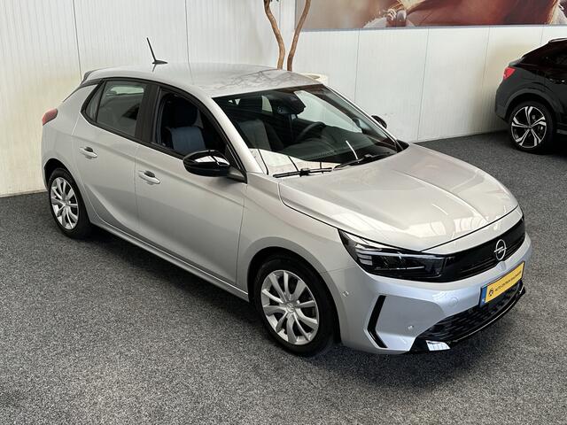 Opel CORSA 1.2 TURBO EDITION 15 STUKS OP VOORRAAD !! NAVIGATIE VIA APPLE CARPLAY/ANDROID CRUISE CONTROL RIJSTROOKSENSOREN DODEHOEKSENSOREN ACHTERUITRIJCAMERA ZEER MOOI !!