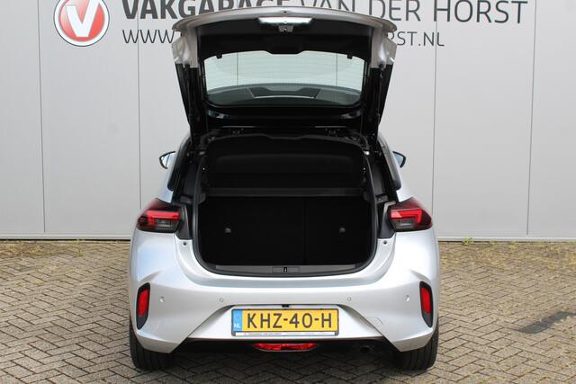 Opel CORSA 1.2-75pk GS-Line. Zeer nette en sportieve Opel Corsa, slechts 18.000km ! Panoramadak, Stoel- en stuurwielverw., Cruise Control, Climate Control, Navigatie by Apple CarPlay/Android auto, Camera, Dodehoek assistent, metallic lak etc.