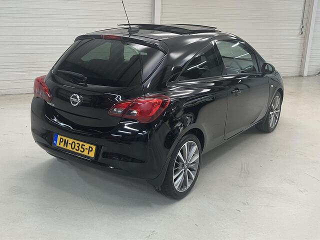 Opel CORSA 1.4 Innovation / Automaat / Nederlandse Auto / Elektrisch Schuif Kanteldak / Dealer onderhouden / Stoel- en Stuurverwarming / Navigatie / Camera / Half Lederenbekleding / Adaptive Cruise Control / Climate Control /