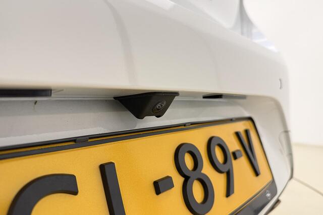 Opel CORSA 1.2 Turbo Hybrid GS 110 PK Automaat | Navigtaie via carplay | Camera | Parkeersensoren voor en achter | Lichtmetalen velgen