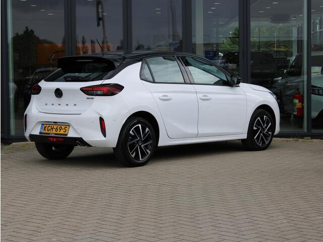 Opel CORSA 1.2 Turbo Hybrid GS | Parkeersensoren voor & achter / Camera / Carplay