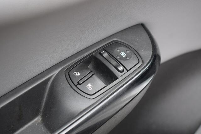 Opel CORSA 1.0 Turbo Online Edition Navi Airco Km 44.100!!
