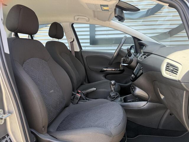Opel CORSA 1.4 Favourite Airco|Carplay|PDC|Navi|Trekhaak|Elek ramen|N.A.P|APK tot 02-2027