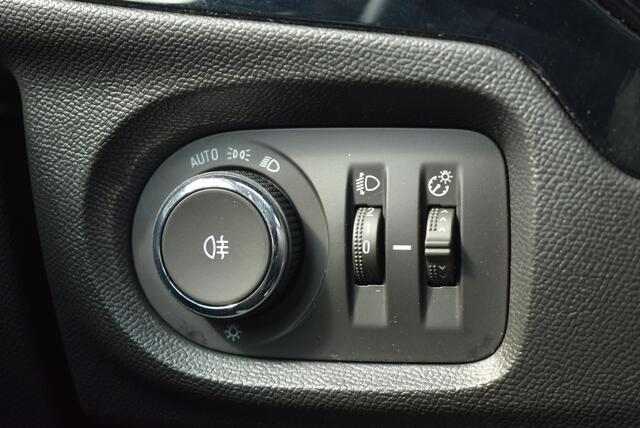 Opel CORSA 1.2 Ultimate Navi Airco Km 35.100!!