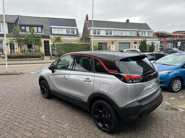 Opel Crossland 1.2 Turbo GS Line Navi groot/ECC/17 inch/Parkeerhulp.