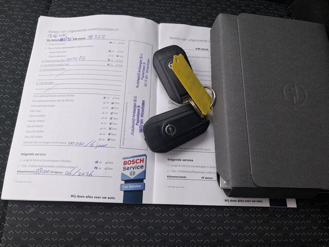 Opel Crossland 1.2 Edition | Nieuw Binnen! | Stoelverwarming | Airco | Trekhaak