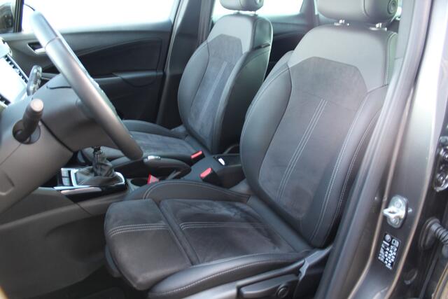 Opel Crossland 1.2-Turbo 110 pk Ultimate Mooie en luxe hoogzitter met weinig km's ! Volautm. airco dual, cruise control, camera, comfortstoelen, metallic lak, LM wielen, navigatie, telefoonvoorb., LED verlichting etc.