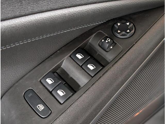 Opel Crossland Elegance 1.2 Turbo 110pk | ALL SEASON BANDEN | AGR-STOEL | TWO-TONE! | STOEL + STUURVERWARMING | NAVI |180° CAMERA | DODEHOEKBEWAKING | ISOFIX |