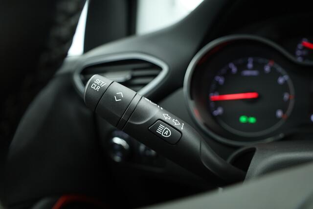 Opel Crossland 1.2 Turbo Level 4 | Winter Pack | Parkeer Pack | CarPlay | LED | 17" | All seasons | Cruise Ctrl