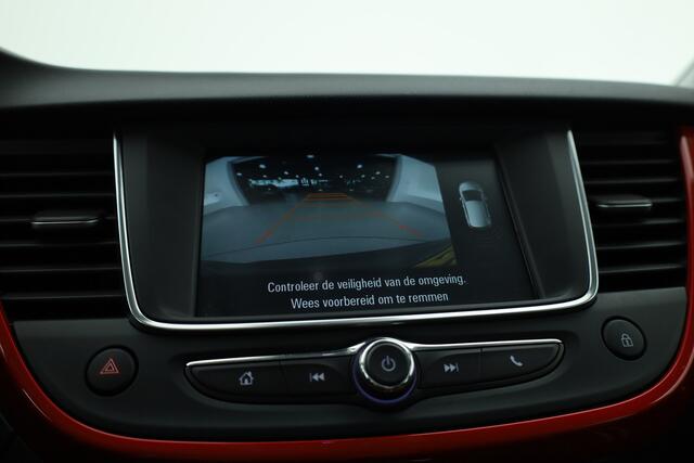 Opel Crossland 1.2 Turbo Level 4 | Winter Pack | Parkeer Pack | CarPlay | LED | 17" | All seasons | Cruise Ctrl