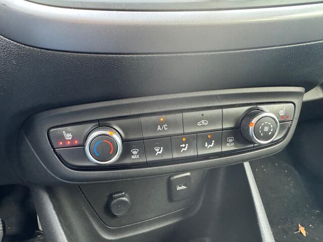 Opel Crossland X 1.2 120 JAAR EDITION / PDC voor en achter / Stuur en Stoelverwarming / APK t/m 31-03-2027 /