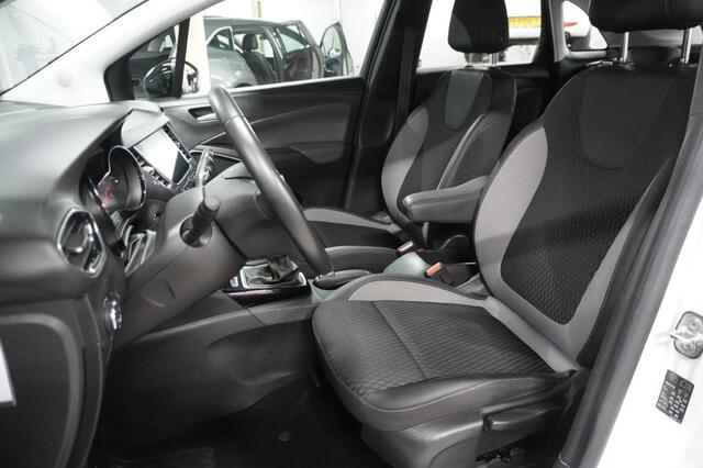 Opel Crossland X 1.2 Turbo 130pk Innovation / Zwart dak / Camera + parkeersensoren / Navi
