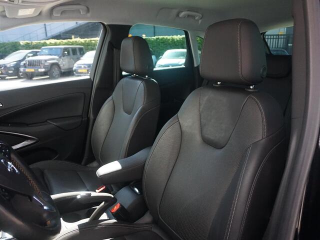 Opel Crossland X 1.2 Turbo Ultimate Leder interieur