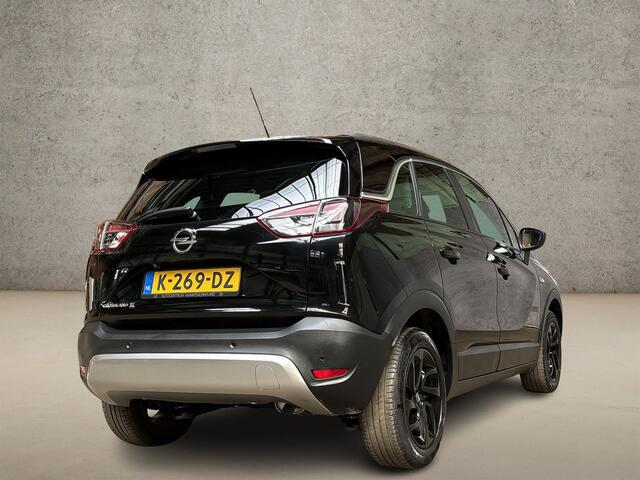 Opel Crossland X 1.2 Turbo Innovation Sport (APPLE CARPLAY, BLACK PACK, NAVIGATIE, CLIMATE, KEYLESS, LEDER, SPORTSTOELEN, GETINT GLAS, LED KOPLAMPEN, PARKEERSENSOREN, NIEUWSTAAT)