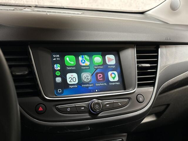 Opel Crossland X 1.2 Turbo Innovation Sport (APPLE CARPLAY, BLACK PACK, NAVIGATIE, CLIMATE, KEYLESS, LEDER, SPORTSTOELEN, GETINT GLAS, LED KOPLAMPEN, PARKEERSENSOREN, NIEUWSTAAT)