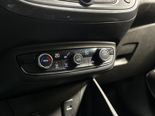 Opel Crossland X 1.2 Turbo Innovation Sport (APPLE CARPLAY, BLACK PACK, NAVIGATIE, CLIMATE, KEYLESS, LEDER, SPORTSTOELEN, GETINT GLAS, LED KOPLAMPEN, PARKEERSENSOREN, NIEUWSTAAT)