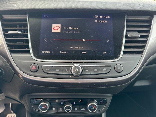 Opel Crossland X 1.2 Innovation+ Airco/ECC,Cruisecontrol,Navigatie,Camera,Stoelverwarming