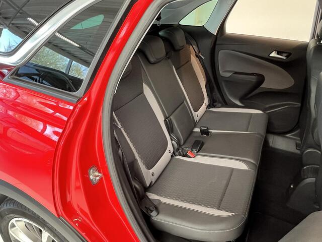 Opel Crossland X 1.2 Turbo Innovation Achteruitrijcamera, stoelverwarming, stuurverwarming en voorruitverwarming