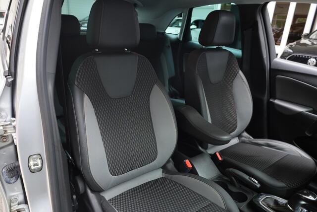 Opel Crossland X 1.2 Turbo Innovation TREKHAAK 360-CAMERA HALF-LEER CARPLAY CRUISE NAVI CLIMA 2XPDC 17''LMV ALL-SEASONS DUO-TONE