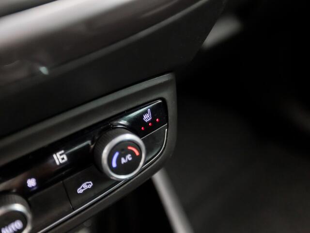Opel Crossland X 1.2 Turbo Innovation Automaat (APPLE CARPLAY, GROOT NAVI, STUUR/STOELVERWARMING, 360 CAMERA, CLIMATE, LEDER, SPORTSTOELEN, GETINT GLAS, CRUISE, NIEUWE APK, NIEUWSTAAT)