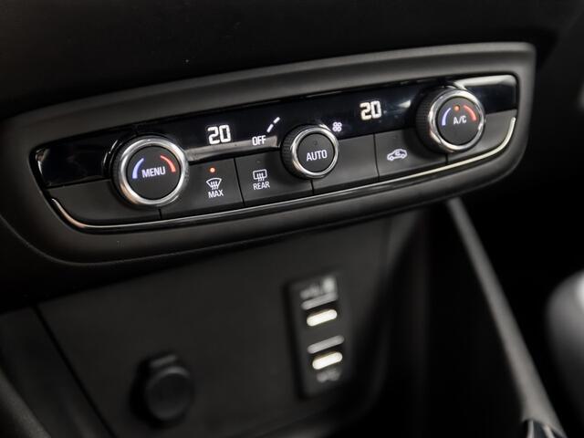 Opel Crossland X 1.2 Turbo Innovation (APPLE CARPLAY, 1e EIGENAAR, GROOT NAVI, CLIMATE, SPORTSTOELEN, PARKEERSENSOREN, TREKHAAK, CRUISE, LANE ASSIST, NIEUWSTAAT)