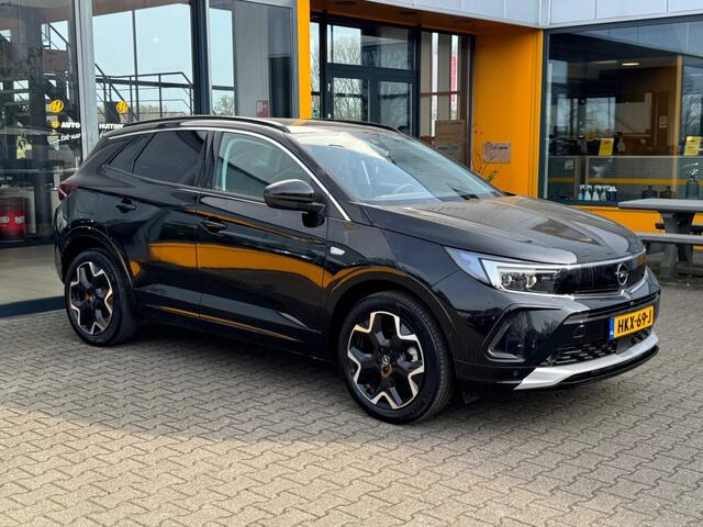 Opel Grandland 1.2 T 130 pk Ultimate - Navi - camera - stoel/stuurver.