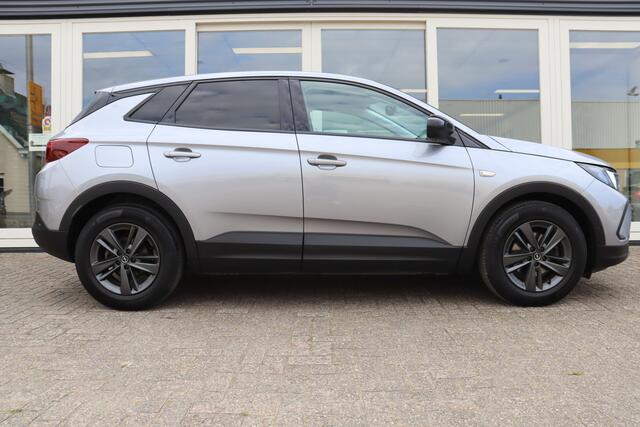 Opel Grandland 1.2 Turbo 130 Pk , Automaat, Cruise Control, Climate Control, Apple Carplay, Android Auto, PDC V+A, Prijs Is Rijklaar Inclusief 6 Maanden Garantie