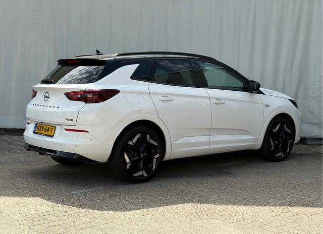 Opel Grandland 1.6 Turbo Plug-In Hybrid 4x4 GSe Veel opties!