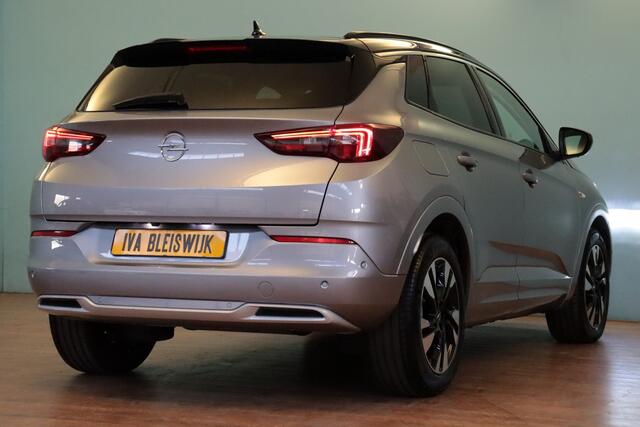 Opel Grandland 1.2 Turbo Ultimate Automaat | NAVI | CLIMA | 360-CAMERA | VRUIT/STUUR/STOELVERW | LANE-ASSIST |