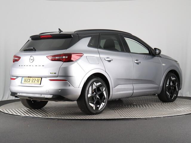 Opel Grandland 1.6 Turbo Plug-In Hybrid 4x4 GSe (Camera / Navi / Elek. achterklep / ACC)