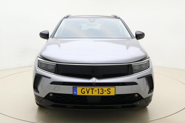 Opel Grandland 1.2 Turbo 145pk Auytomaat Hybrid | Alcantara | Navigatie | Elektrische achterklep | Matrix LED verlichting | Stoel- en stuurverwarming | Zwart dak