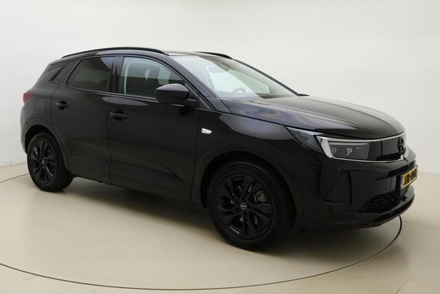 Opel Grandland 1.6 Turbo Plug-In Hybrid 4x4 GSe 300pk | Automaat | Navigatie | Alcantara Bekleding | Stoel-Stuur-Voorruitverwarming | Elektrische Achterklep | KeyLess Entry en Start | Camera