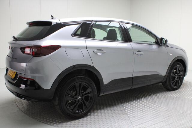 Opel Grandland 1.2 Turbo Hybrid GS ( level 3) | automaat | pdc v/a+camera | navi | adaptive cruise control | dodehoek | verwarmde stoelen+stuur | climate | bluetooth | carplay