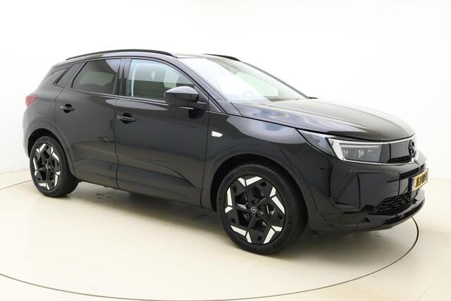 Opel Grandland 1.6 Turbo Plug-In Hybrid 4x4 GSE | Climate control | Navigatie | Winter Pakket | Parkpilot | Black Pakket | Elektrisch Pakket | 18" Lichtmetalenvelgen