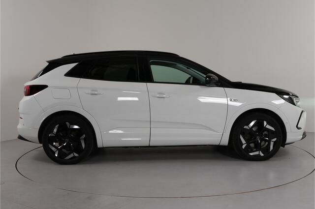 Opel Grandland 1.6 Turbo PHEV 300 pk 4x4 GSe | Trekhaak | El. achterklep |