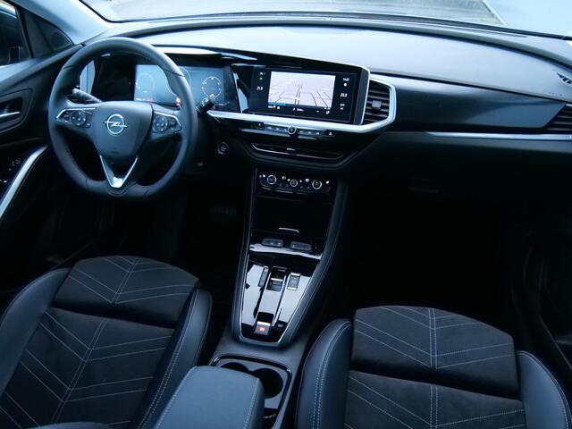 Opel Grandland 1.2 Turbo Business Elegance 130 Pk Automaat Navi / Apple Carplay / DAB / Winterpakket / Camera