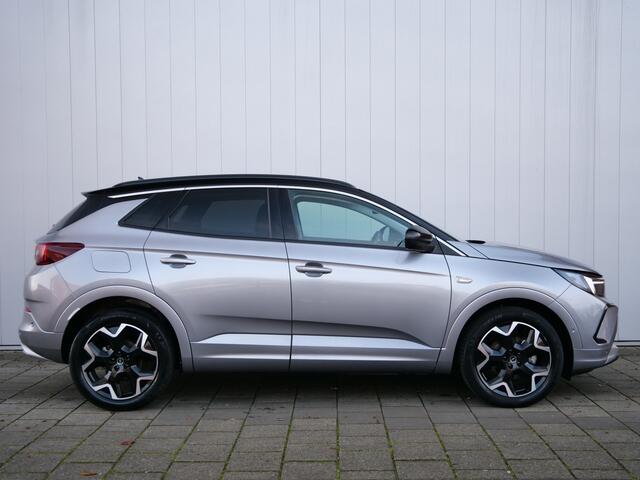 Opel Grandland 1.2 Turbo Business Elegance 130 Pk Automaat Navi / Apple Carplay / DAB / Winterpakket / Camera