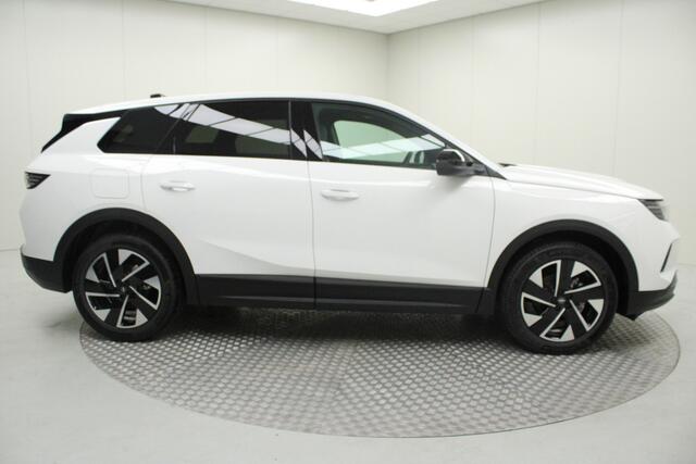 Opel Grandland 1.2 Turbo Hybrid Business Edition | cruise adaptief | climate | navi | carplay | pdc v/a+camera | stoelverwarming | inklapbare spiegels