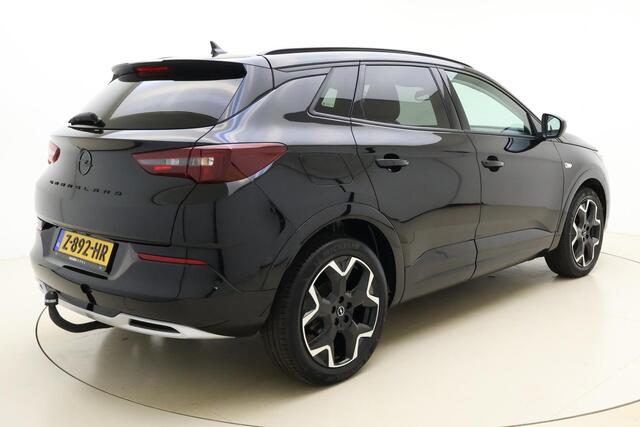 Opel Grandland 1.2 Turbo 130pk Automaat Ultimate | Alcantara bekleding | Navigatie | Trekhaak | Elektrische achterklep | Adapt. Cruise control | Camera | Winterpakket | 19" Lichtmetalen velgen | Zeer luxe!