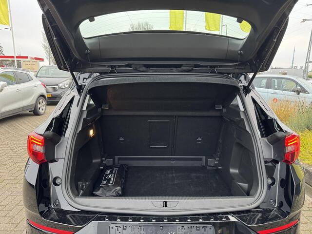 Opel Grandland 1.2 Turbo GS Geheel rijklaar en als nieuw! | Camera | 18" | Navi | Carplay | Full LED | AGR Stoelen | Incl. beurt en garantie!