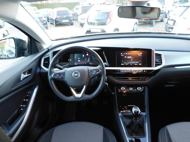 Opel Grandland 1.2 Turbo Bus. Edition, LED, Trekhaak, Cruise, PDC