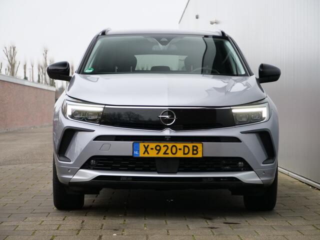 Opel Grandland 1.2 Turbo Ultimate 130 Pk Automaat Navigatie / DAB / Apple Carplay / Winterpakket