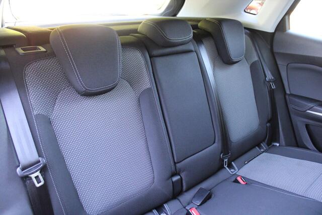 Opel Grandland 1.2 Turbo 131pk Edition | Achteruitrijcamera | Trekhaak | Stoelverwarming | Navigatie | Carplay