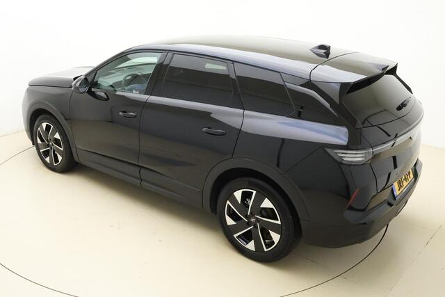 Opel Grandland GS 145Pk Turbo Hybrid Automaat | Navigatie | Stoel & Stuurverwarming | AGR | Camera | 19" LM-Velgen | LED Verlichting | Elektrisch Pakket