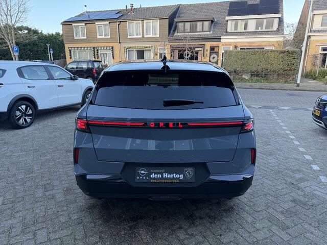 Opel Grandland 1.2 Turbo Hybrid GS Automaat Leder/Trekhaak/Massage stoelen/Panorama dak.