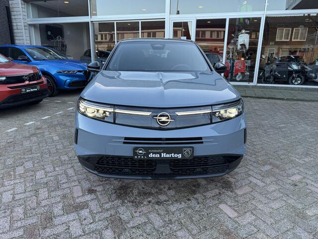 Opel Grandland 1.2 Turbo Hybrid GS Automaat Leder/Trekhaak/Massage stoelen/Panorama dak.