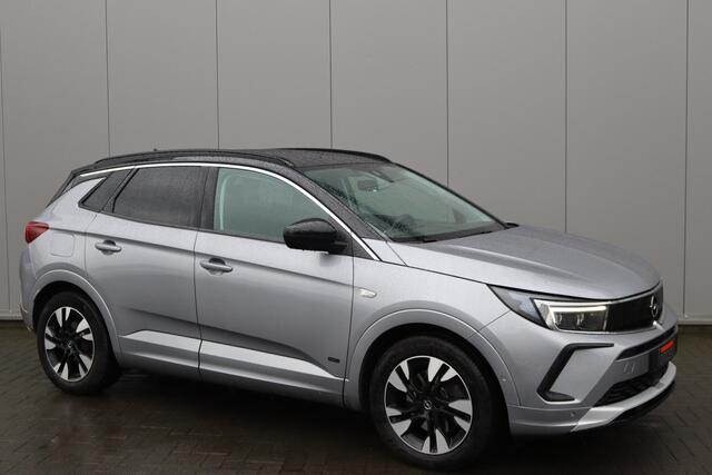 Opel Grandland 1.6T. Plug in Hybrid/PHEV 4x4 300PK Elegance Leder-pack/Elegance-pack